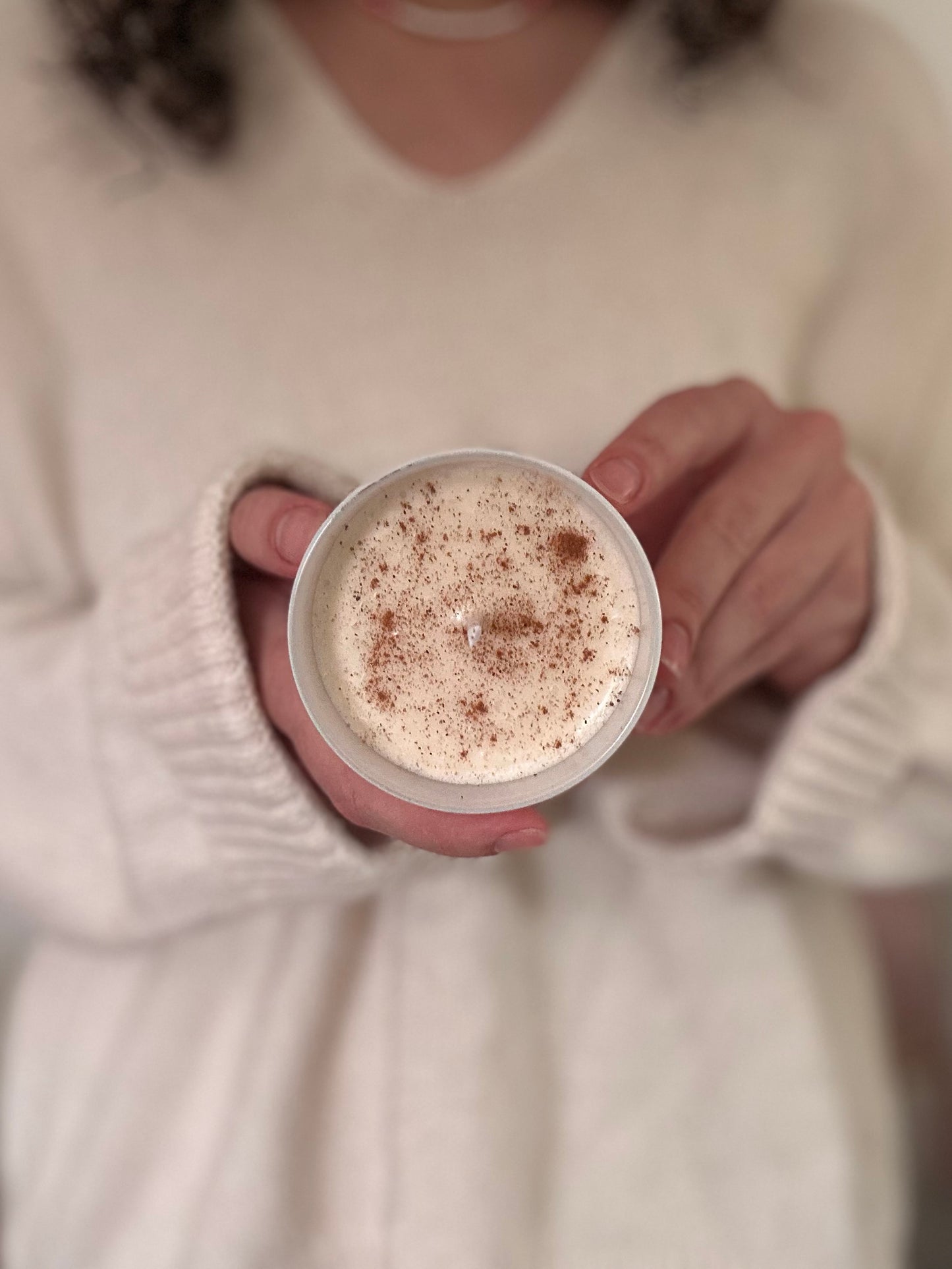 Vela "Não preciso de terapia, preciso de um cappuccino"