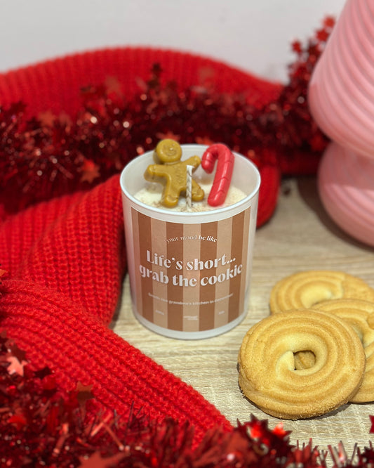 Candle "Life's short... Grab the cookie"