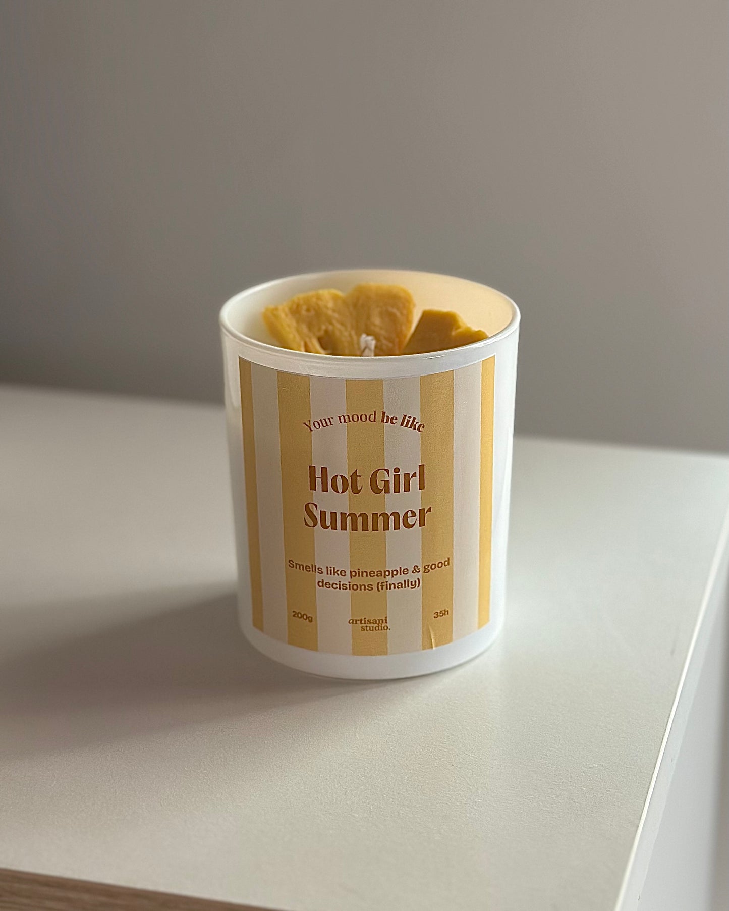 Vela "Hot Girl Summer"
