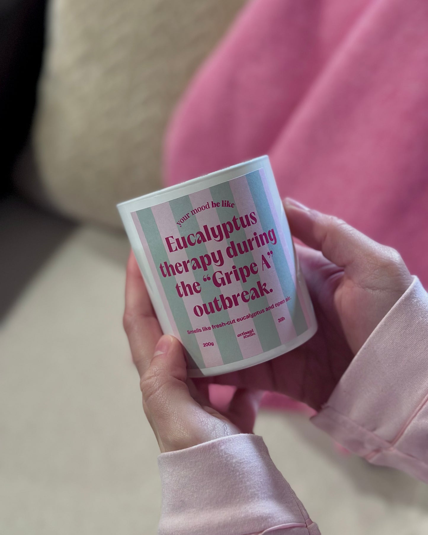 Vela "Eucalyptus therapy during the "Gripe A" outbreak"