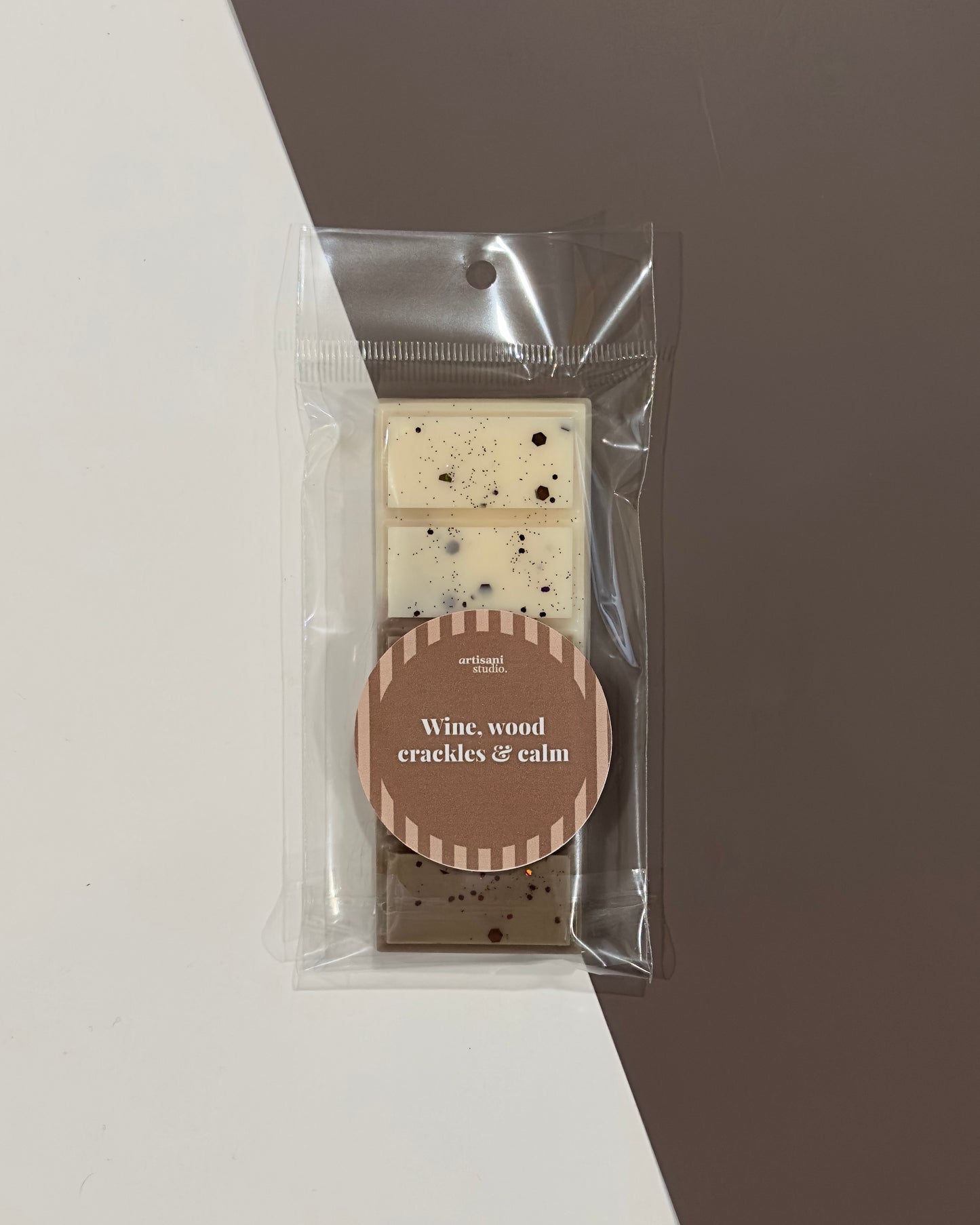 Snap Bar "Wine, wood crackles & calm"