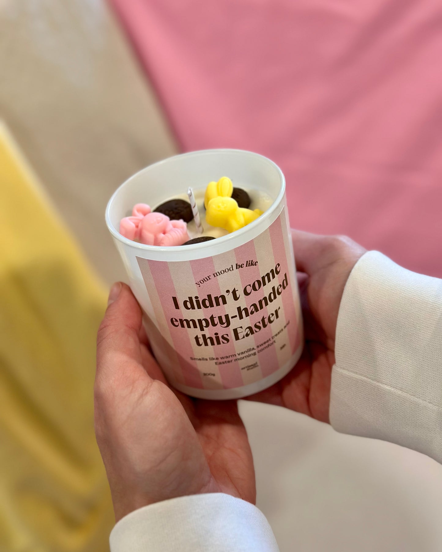 Vela "I didn't come empty-handed this Easter"