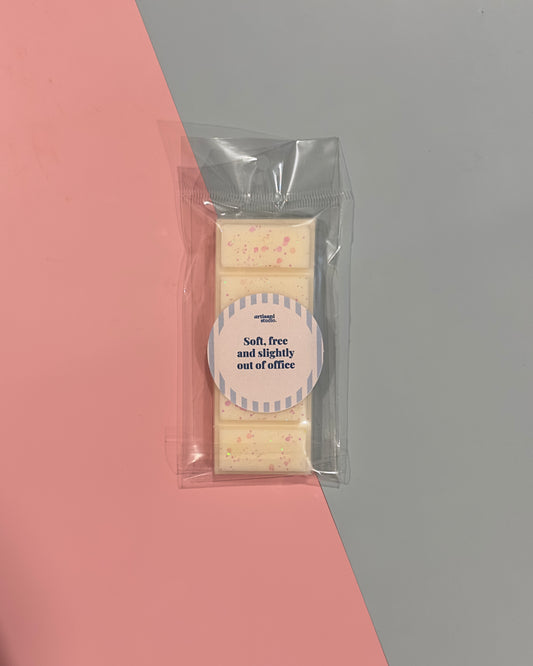 Snap Bar "Soft, free and slightly out of office"